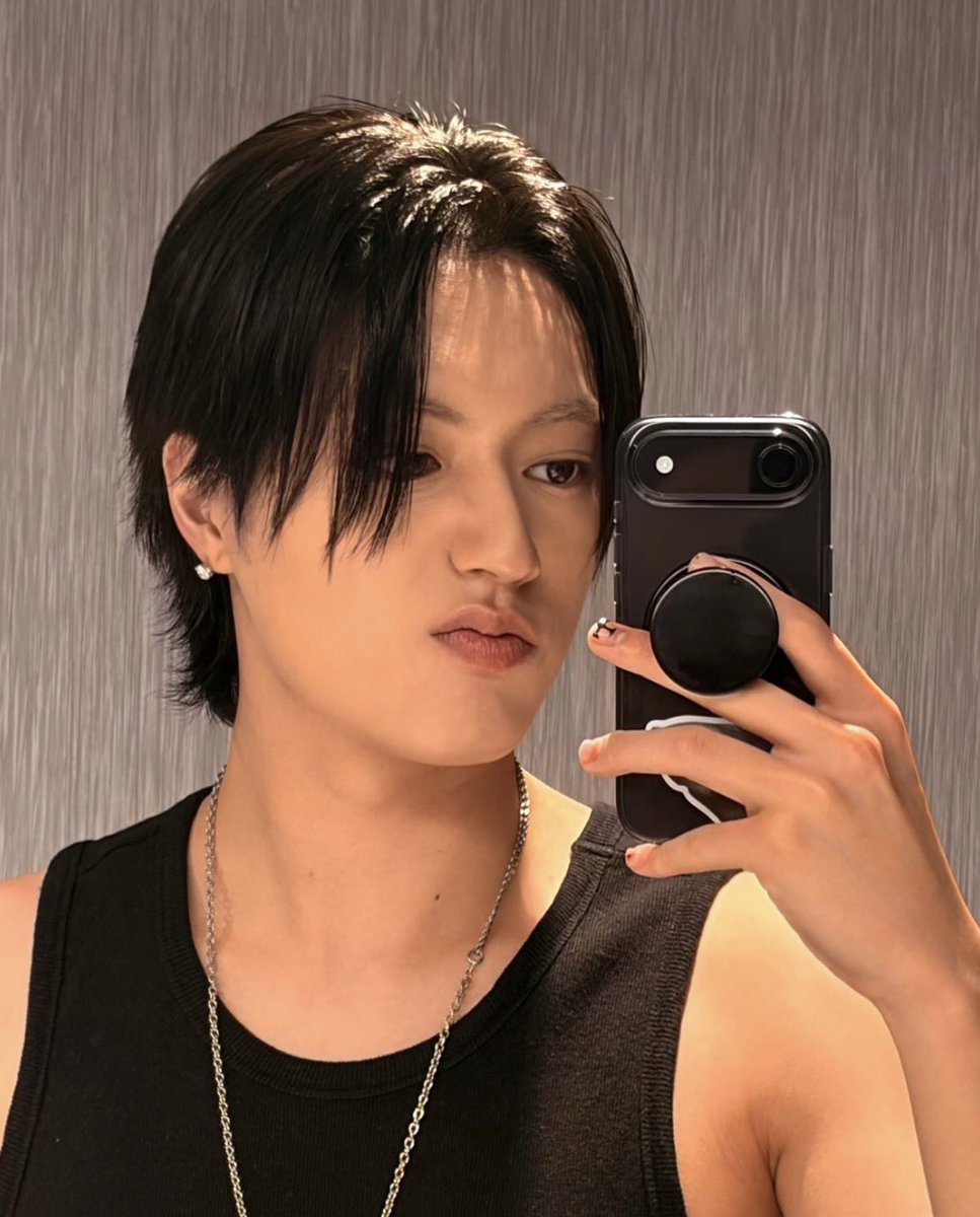 切りたてであろうこの髪の毛ほまにすき