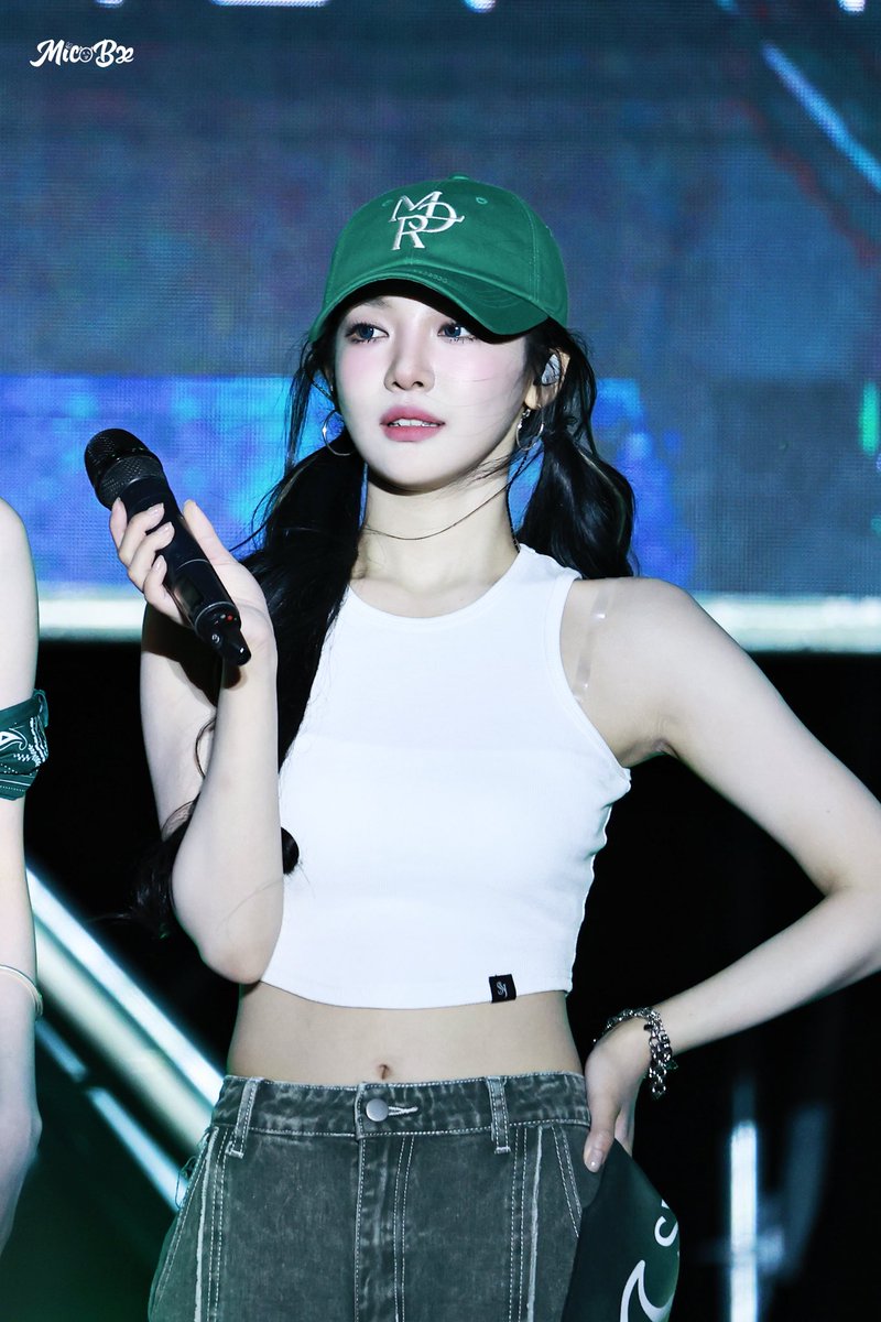 micoBae tweet media