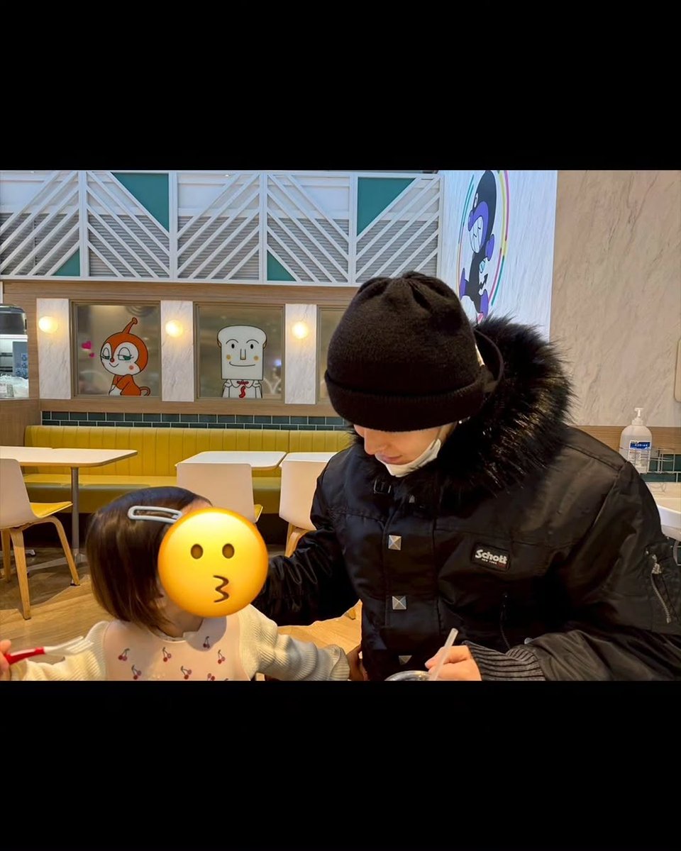 YOSHI WITH HIS NIECE 😭❤
goosshh they're soo precious and adorable 😭😭

#요시 #YOSHI #ヨシ #TREASURE #트레저