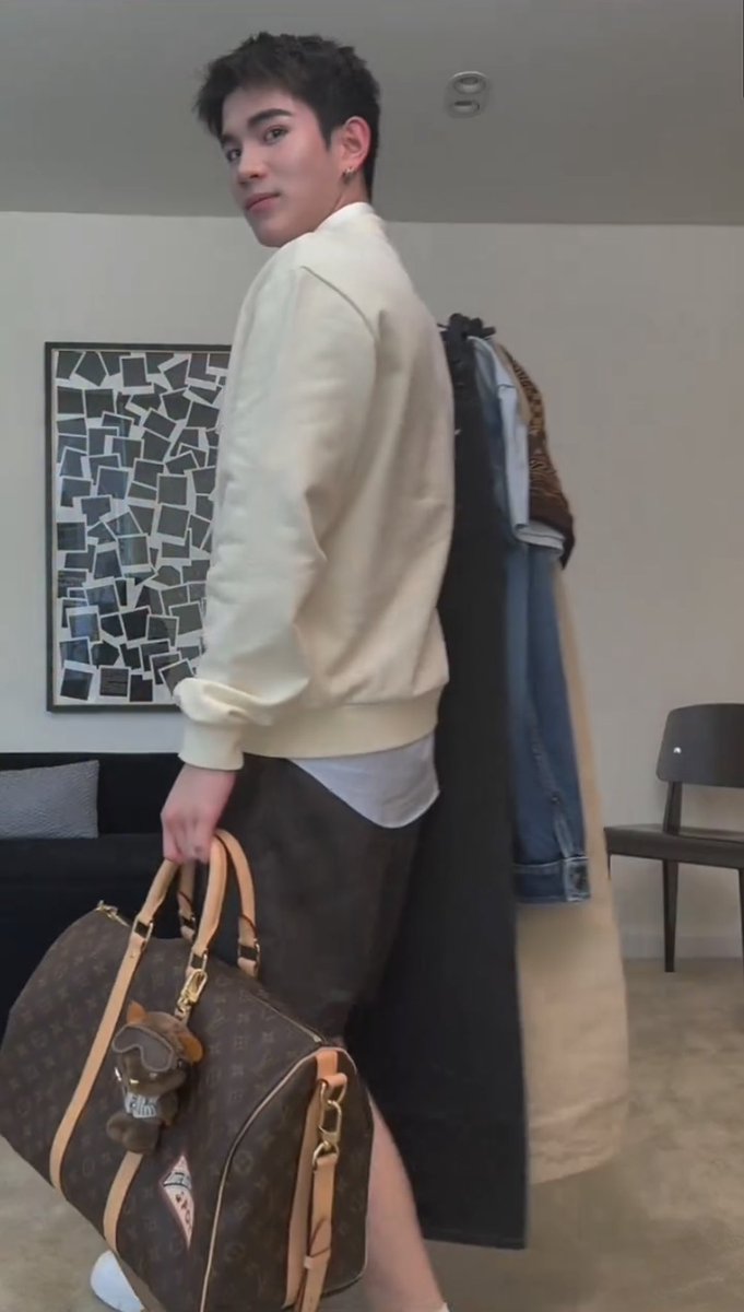 Fourth_Fashion's tweet image. คนที่พร้อมขนาดนี้🙂‍↕️🙂‍↕️💓

#LVMenFW26 #LouisVuitton
#Fourthnattawat #โฟร์ทณัฐวรรธน์