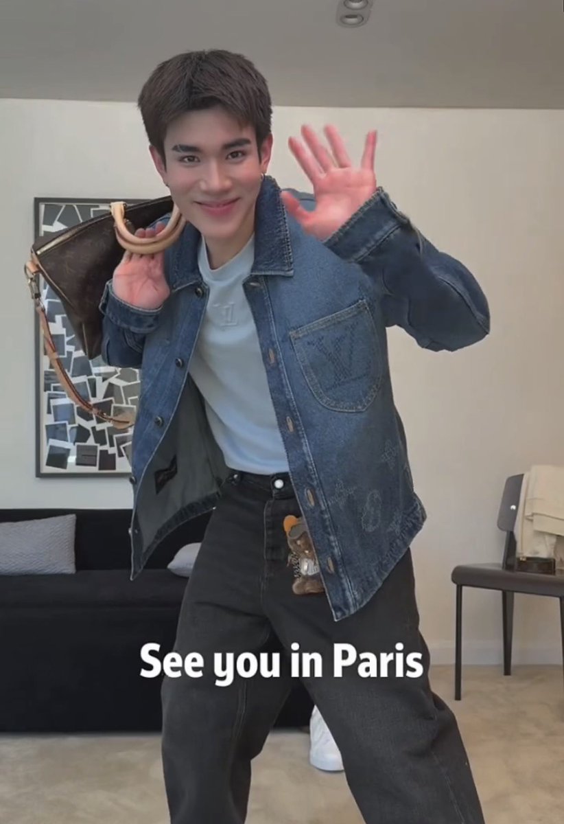 FourthOfficiall's tweet image. Finally! Paris is calling FOURTH for LV! 😎✨

กรี๊ดออกมาค่ะ กรี๊ดดดดดดดดดดดดดดดดดดดดดดดดดดดดดดดดดดดดดดดดดดดดดดดดดดดดดดดดดดดดดดดดดดดดดด!!!

#LVMenFW26 #LouisVuitton
#Fourthnattawat #โฟร์ทณัฐวรรธน์