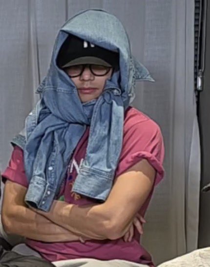 Iam_kths_'s tweet image. Taehyung                           also Taehyung