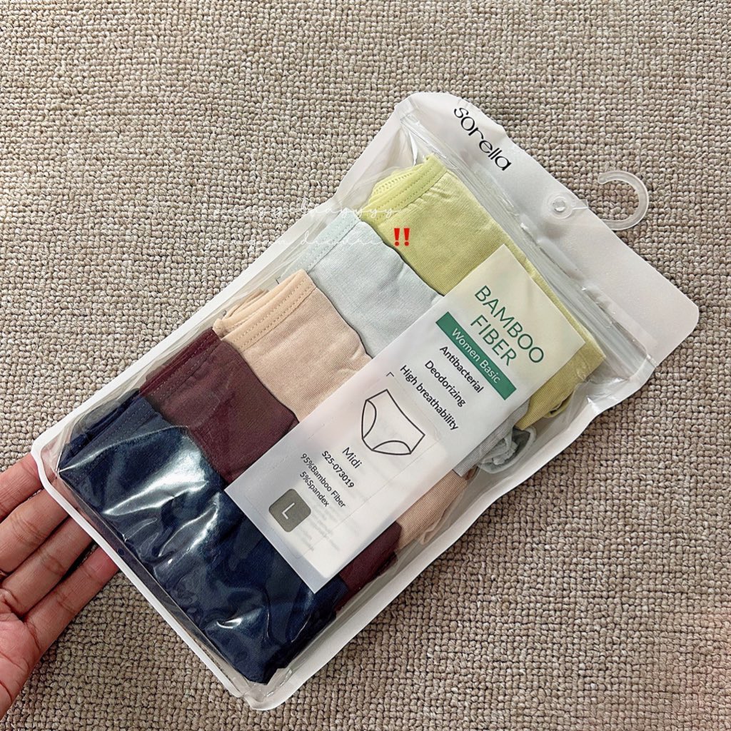 panggilnayyyy's tweet image. juara 🥇 bahan underwear:

1. Nathalie = tencel
2. Sorella = katun bambu
3. Sorex = pure cotton
4. Tally = katun bambu
5. Pierre cardin = katun