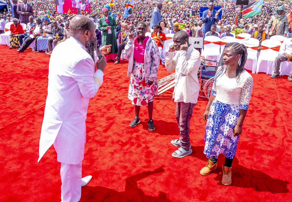 Kayvinekay's tweet image. These Stunning #MiraclesOfTheEndTime confirm that the CHURCH must be ready now for The Rapture.
The call is no longer future.
Preparation is NOW.