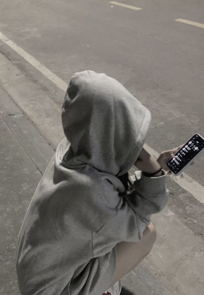 Fillz97's tweet image. 近所の公園で桜のつぼみを発見、春はもうすぐそこまで 🤥