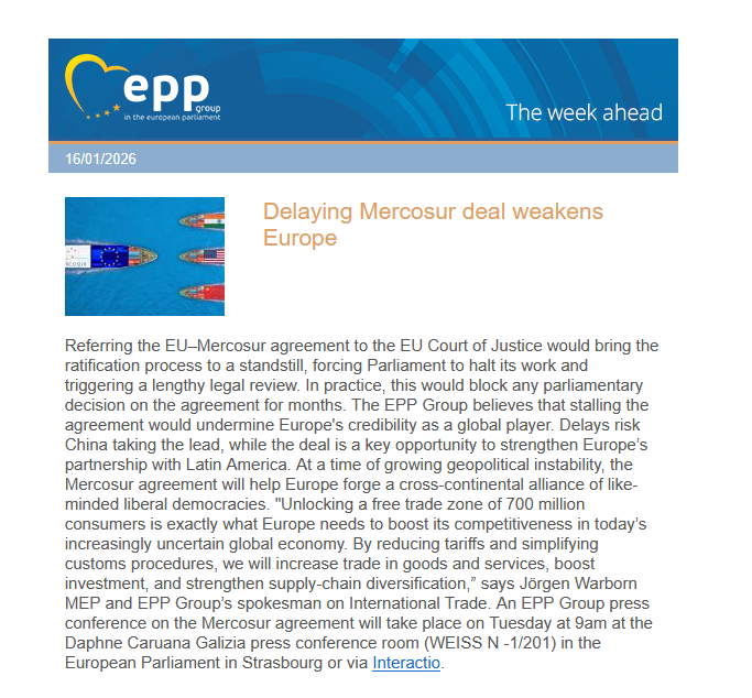 IdafeMartin's tweet photo. El PP a favor del acuerdo con Mercosur desde que se empezó a negociar 1999. Sus eurodiputados abiertamente a favor hasta la semana pasada. Pero sale el clan de la peseta en Génova a decir que van a votar que no. Hoy sus socios europeos pidiendo que se ratifique lo antes posible. El papelón de los eurodiputados del PP, otra vez, por decisiones de Génova de seguir a VOX. Y no sólo se hacen daño ellos (como cuando votaron contra la investidura de Von der Leyen por la perrera de no haber tumbado a Ribera). Hacen daño al país. Ps: la mayoría lo sabe.