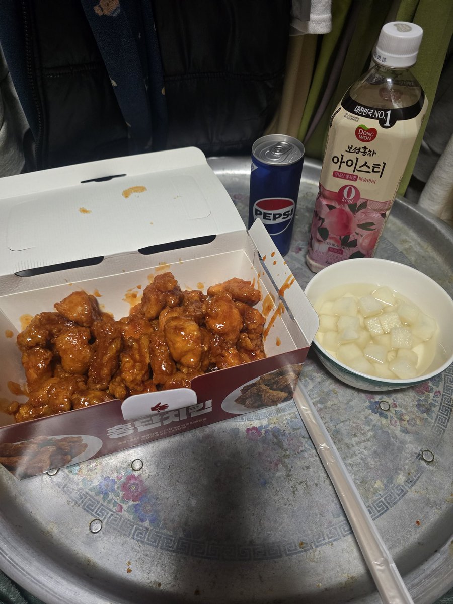 #페리카나
#순살양념치킨

페리카나 치킨이 찾아왔어요~