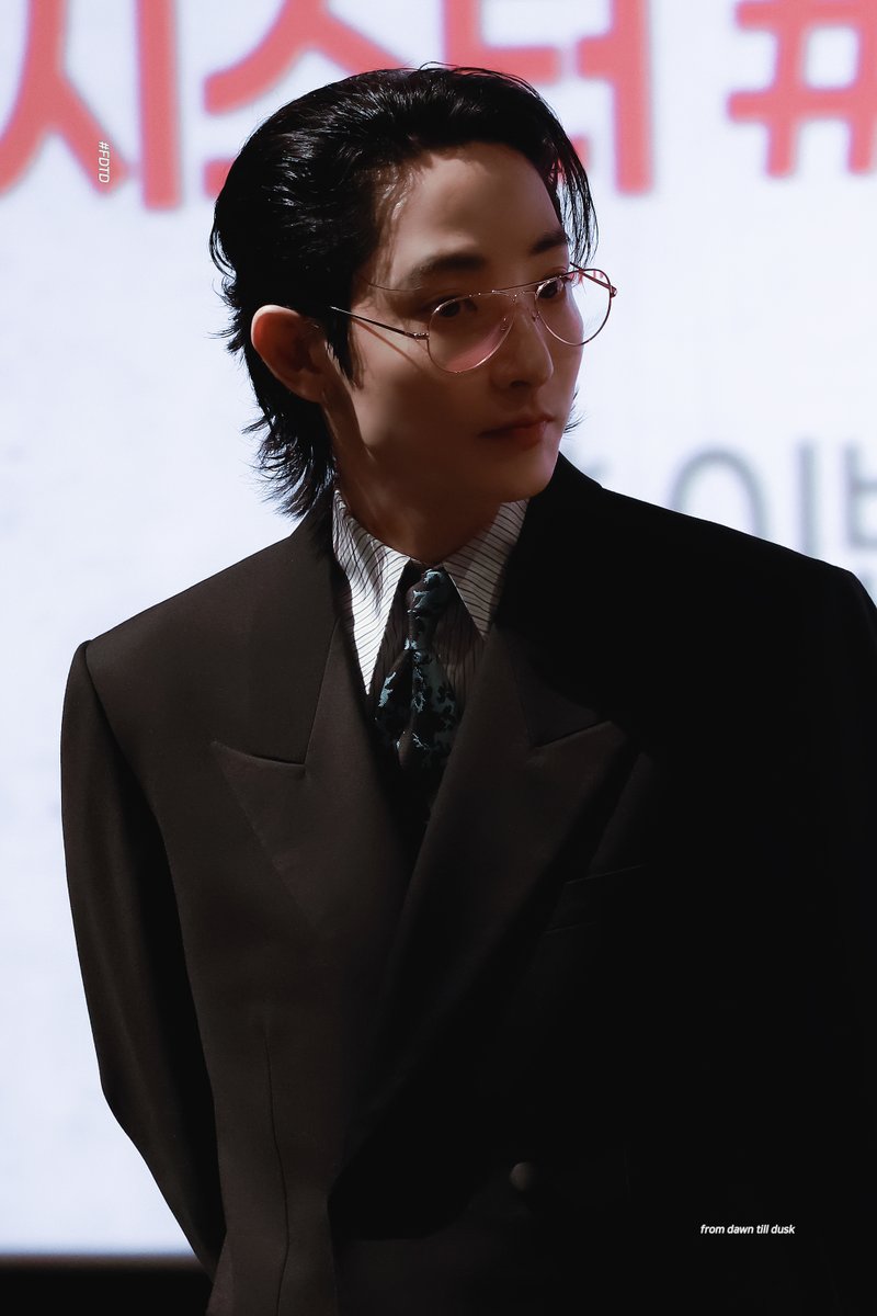 FDTD__'s tweet image. 260112 시스터 시사회    

#이수혁 #leesoohyuk #イスヒョク