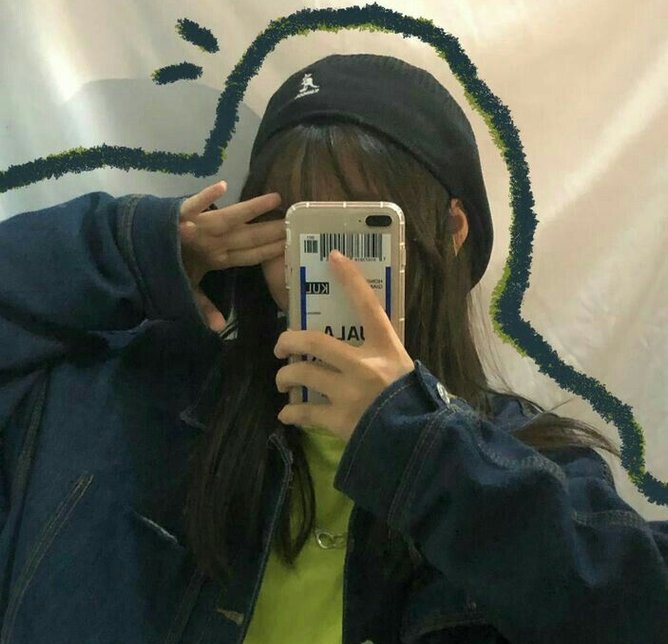 Keitastrophe's tweet image. 電車で通勤中に好きな音楽聴いてテンション上がった 🥶