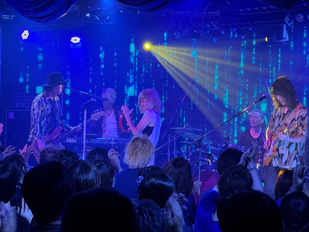 【#田村直美】

＼\🎟チケット受付中🎟/／
eplus.jp/tamuranaomi202…

田村直美  Thank you anniversary tour‼️
　　 🦩BIG LOVE BIG HUG!!!🦩

デビュー39周年を迎える田村の"THANK YOU Project"
いつものメンバーで3都市をまわります!!🌈

BAND MEMBER
Gt. #北島健二 / Dr. #田中一光 / Ba. #西山史晃