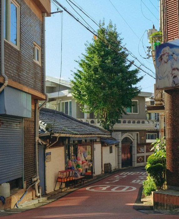 ScottNJ18's tweet image. 電車遅延で
待ち合わせに15分遅刻してしまった 👾