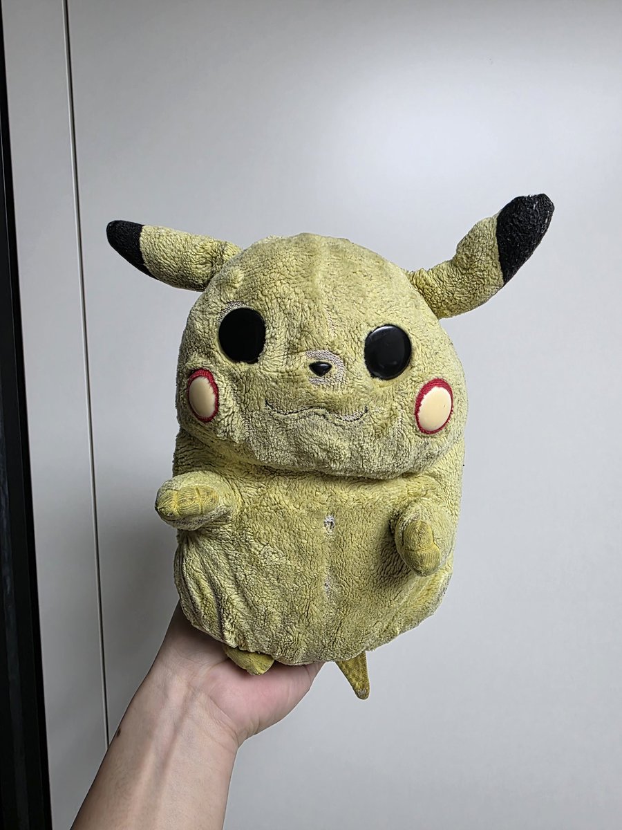 isbell47's tweet image. 아닌데
다른데