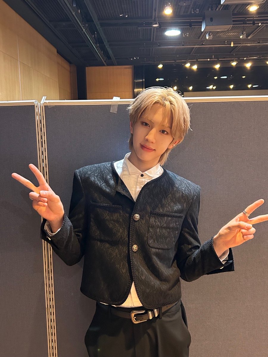 idntt_GLOBAL's tweet photo. [📸] 260116 @idntt_cosmo 

We got 3rd place on M Countdown!!!
Thank you so much to our fans…

trans: @idntt_GLOBAL
#idntt #아이덴티티 #アイデンティティ
#yesweare #박누리 #parknuri https://t.co/KqUF2naek8
