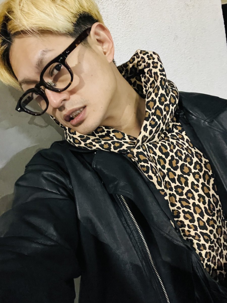 ごっちゃん様 ファビタット | スワンタイル | 株式会社日東製陶所 株式会社TChic