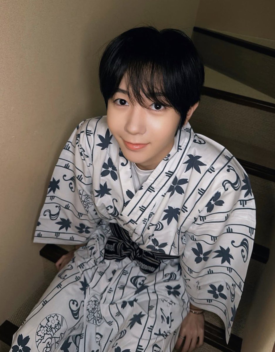 2chvs_'s tweet image. 료너무차카니어린이같다…