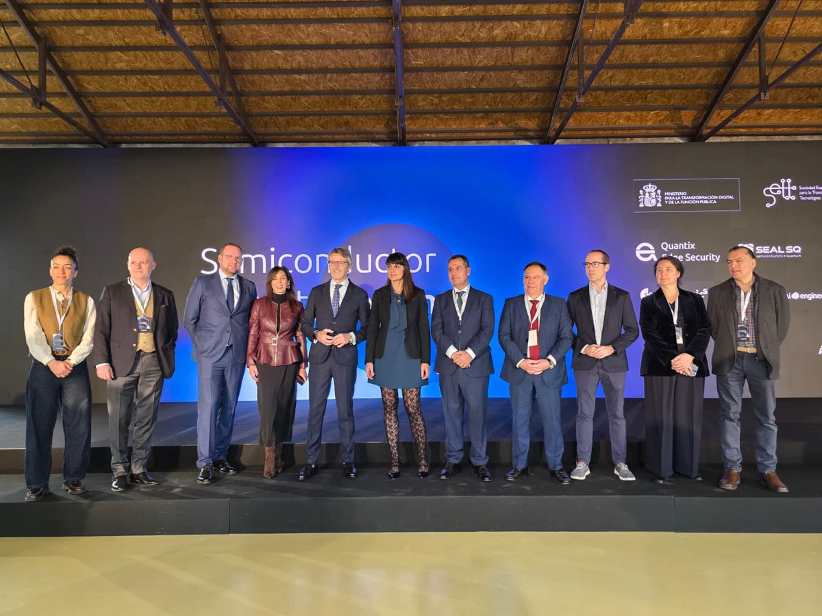 "La tecnología no es un fin en sí mismo. Es una herramienta para generar empleo cualificado, atraer inversión y garantizar bienestar. Y Murcia quiere estar, y está, en esa conversación".

🗣️ <a href="/Ppguillenparra/">Pepe Guillén Parra</a> en el Semiconductor Security Forum, organizado por Quantix Edge Security