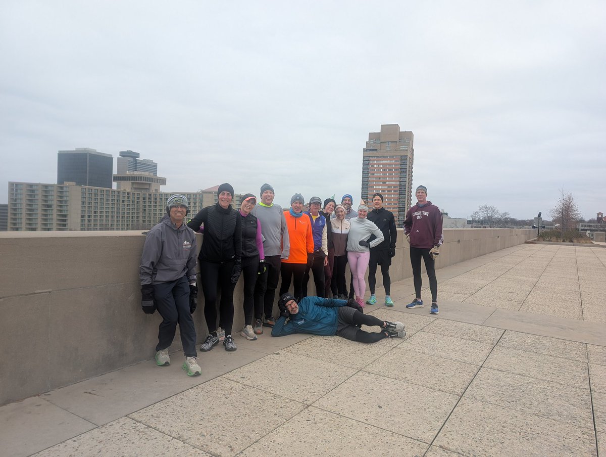 RunnersEdgeKC's tweet image. Closing out 2025 strong and starting 2026 with momentum 💪 

Holiday Speed Sessions, Winter Training, and great memories in the books.
Spring Training &amp;amp; Speed Sessions are now open—online and in person! Visit our website to sign up.