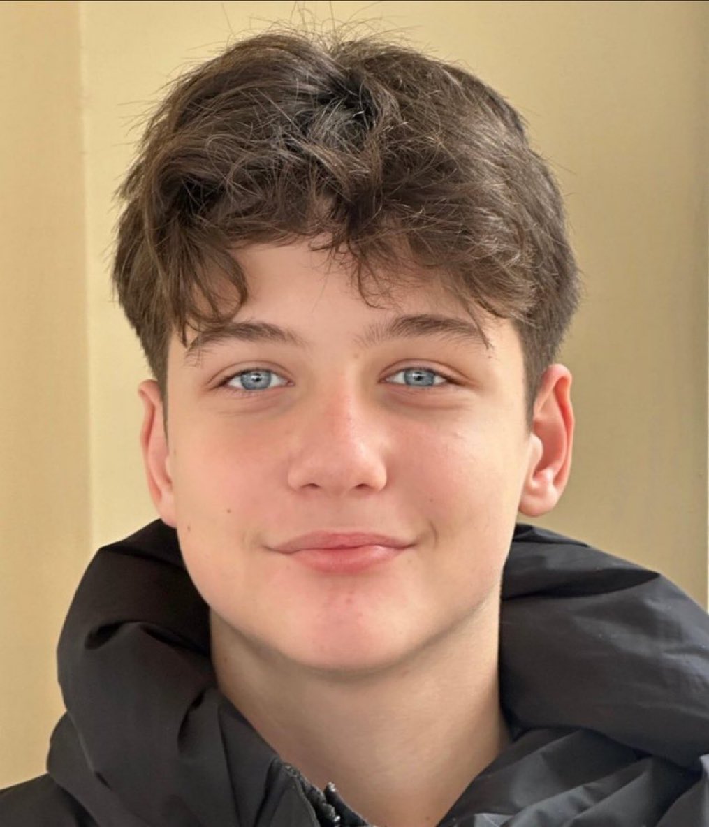 Pırıl pırıl çocuklar suç makinesi çocuklar tarafından yaşamdan kopartılıyor. Bu seferkinin bahanesi "yan baktın!" Katiline 36 yılı yapıştırırsanız artık kimseye yan bakamaz. #atlasicinADALET