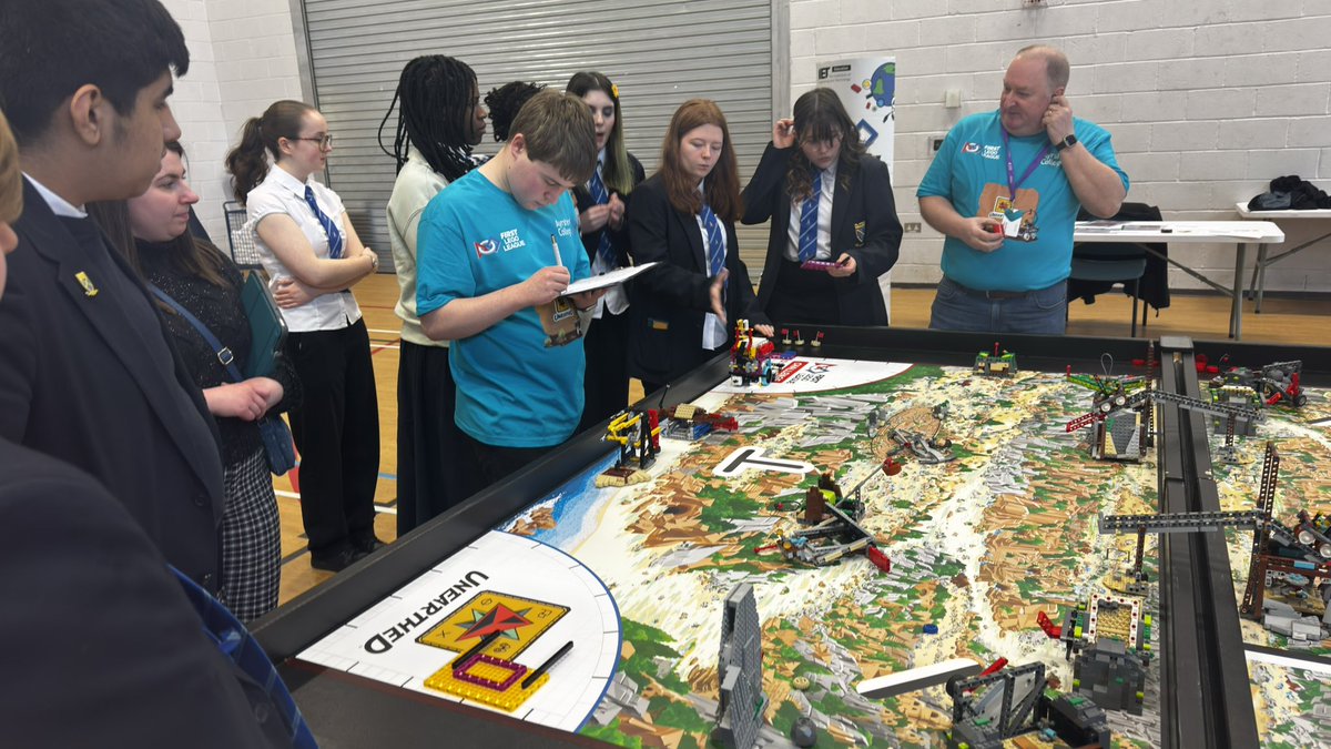 St Andrew’s Secondary CompSci tweet media