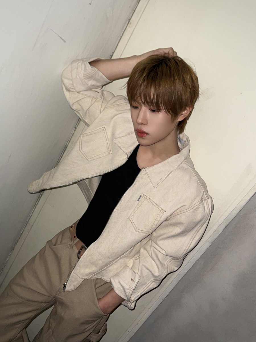 POW_grid's tweet image. [#JUNGBIN]
🤍D-12🖤
#POW #파우 #정빈 #ComeTrue #컴트루