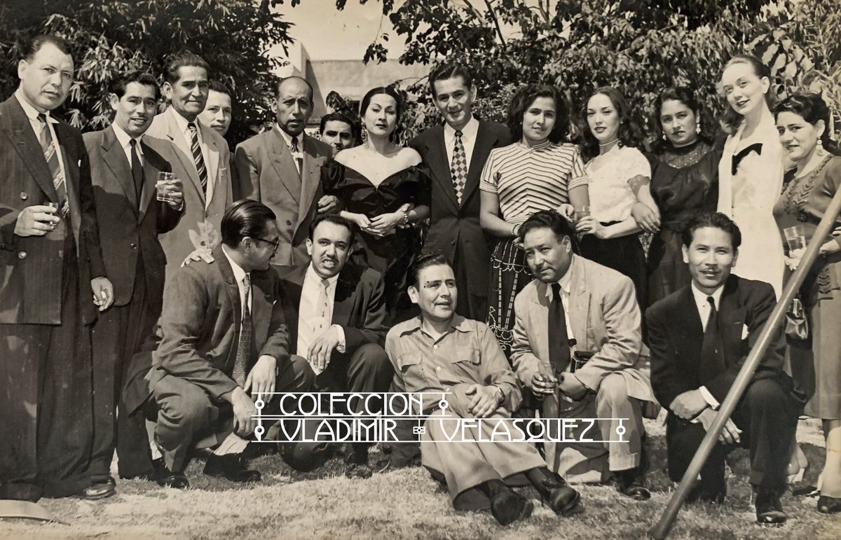 limantigua's tweet photo. De la colección “Fotos Grupales”.

Colección Vladimir Velásquez
Sigue a @limantigua 
#vladimirvelasquez #limantigua #coleccionlimantigua https://t.co/a2wSu9GB38