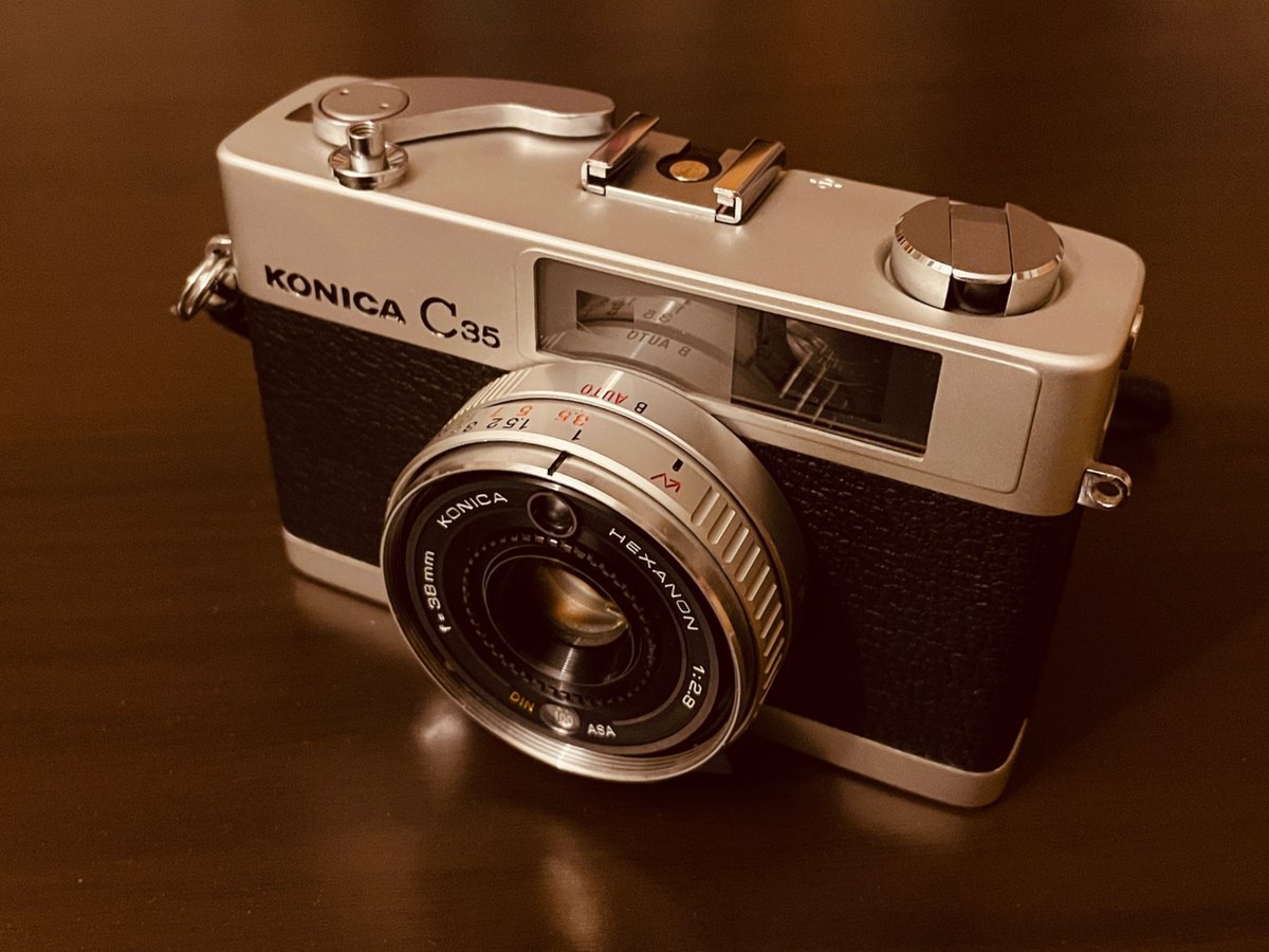 ずっと気になってたKONICA C35も買っちゃいました フルサイズの