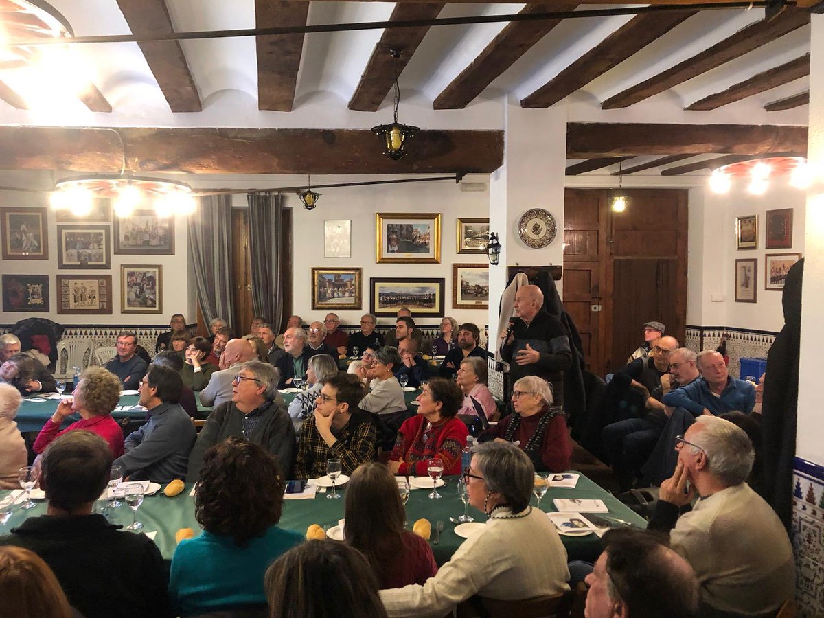 Un èxit complet i gratificant, el sopar anual i els parlamens de l'Institut d'Estudis de les Valls (nord-occidentals) de la Mariola (IEVM), celebrat el proppassat 3 de gener a Beneixama.
