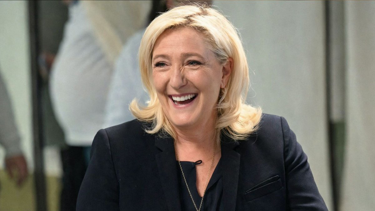 Se reduce la acusación a Marie Le Pen

El Tribunal de Apelación de París ha...

Noticia completa aquí:
nuestraespana.es/se-reduce-la-a…

#NuestraEspaña #Noticias #Opinión #Francia #MarineLePen #Justicia
