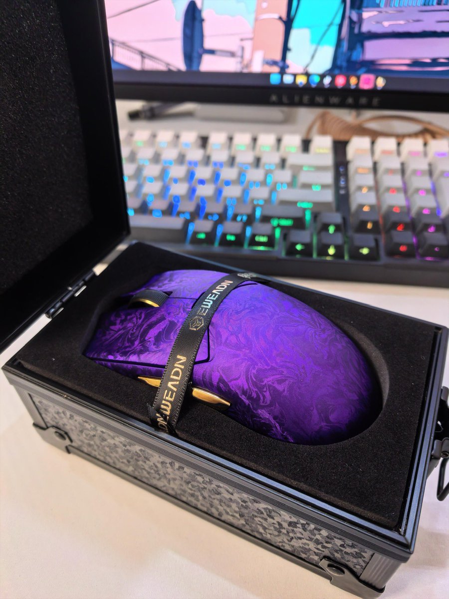 NvsionGear's tweet image. Eweadn Z7 Carbon purple⚡️

#gamingmouse #gaminggear