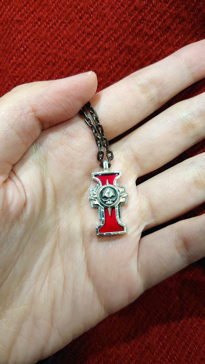 總之來曬一下我的審判庭吊墜(。