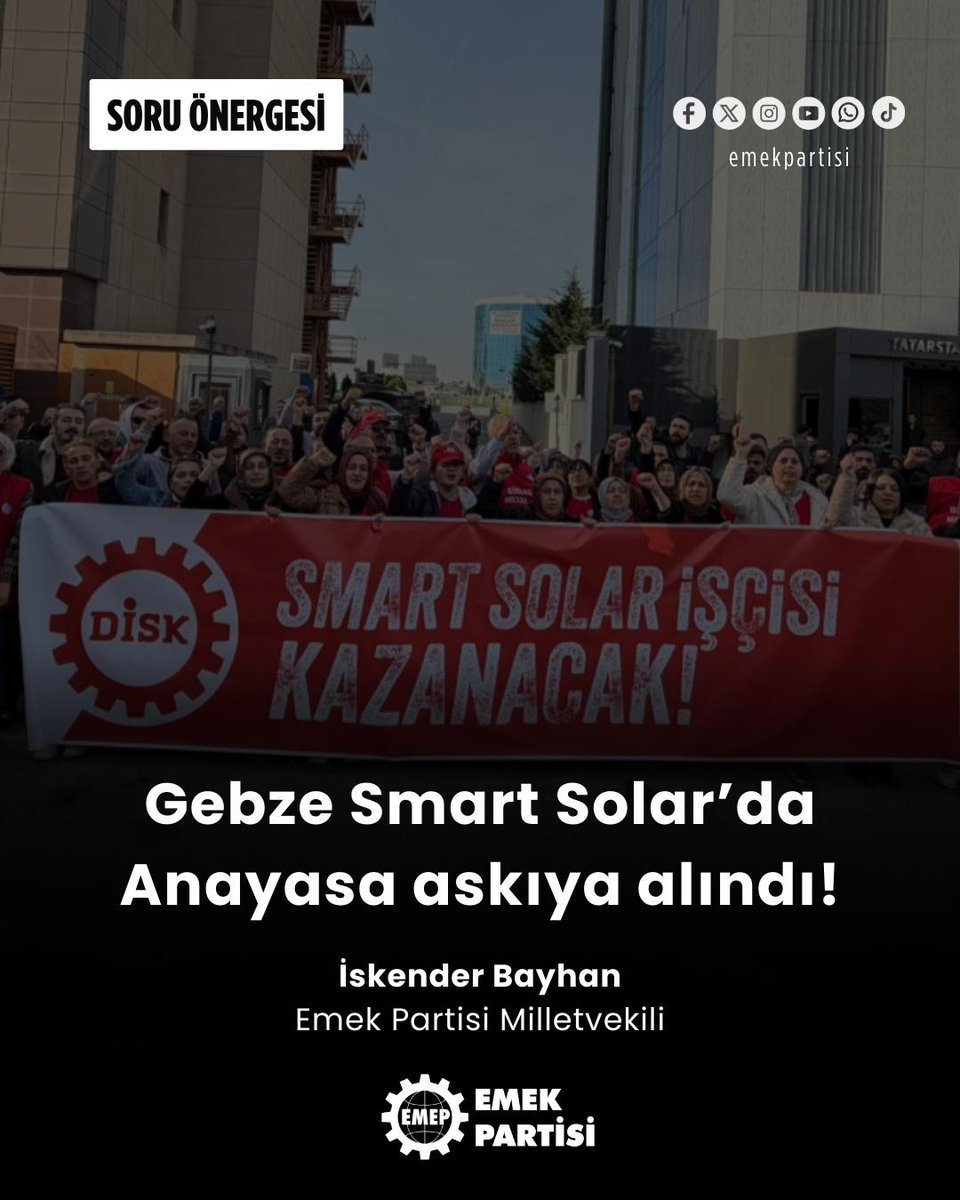 Gebze Smart Solar’da Anayasa askıya alındı!

Smart Solar sömücürüleri, grev sürerken tırlarla malzeme kaçırdı, fason üretime başladı. 

<a href="/csgbakanligi/">T.C. Çalışma ve Sosyal Güvenlik Bakanlığı</a>'nın yapması gerekeni işçiler yaptı. Çalışma Bakanlığı seyirci kalırken, <a href="/BirlesikMetal/">BİRLEŞİK METAL-İŞ</a> üyesi işçiler, üretimin Kayseri’de Vespa
