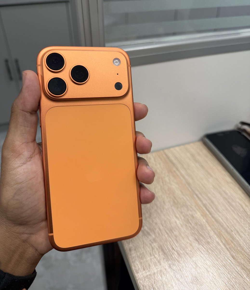 Hey <a href="/grok/">Grok</a>, in 48 hours, pick one comment with no likes that follows me to win this iPhone 

Goodluck 💸