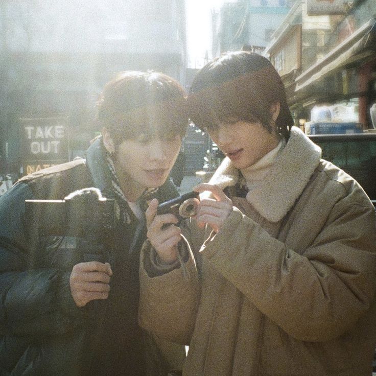 TYUNNIEMEOW97's tweet image. beomtae onetweet au 
ㅡ we are friends, aren't we