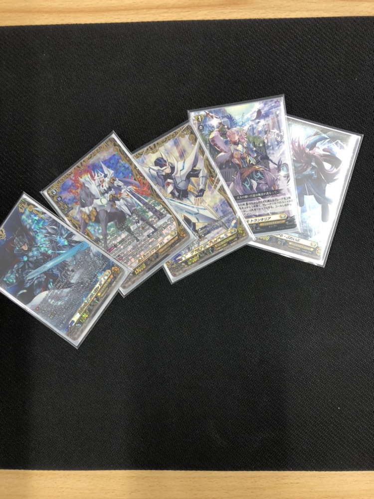 本日のヴァンガードショップファイトの 優勝は刹那様の騎士王