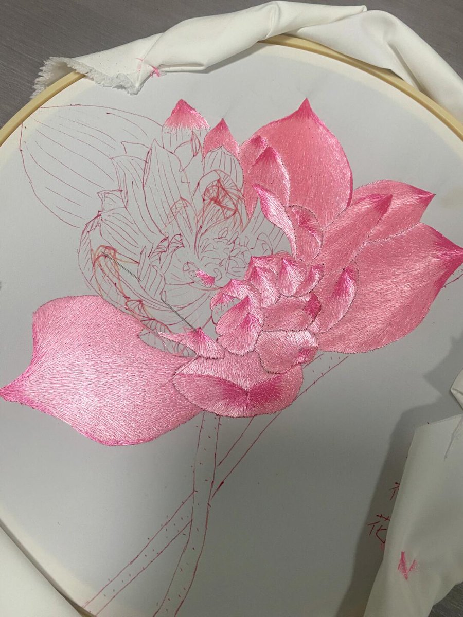 RunJunko722's tweet image. 私は今、新しい趣味を学んでいるところです（笑）。すべてを自分で一針一針作っています