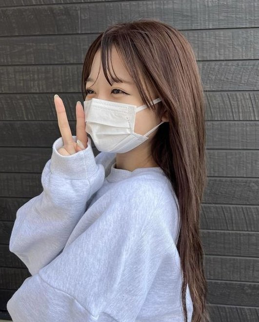 BecciBoo84's tweet image. セールで服を3着買ったけど、家で試着したら全部微妙だった
返品しに行くのが面倒すぎる 😯