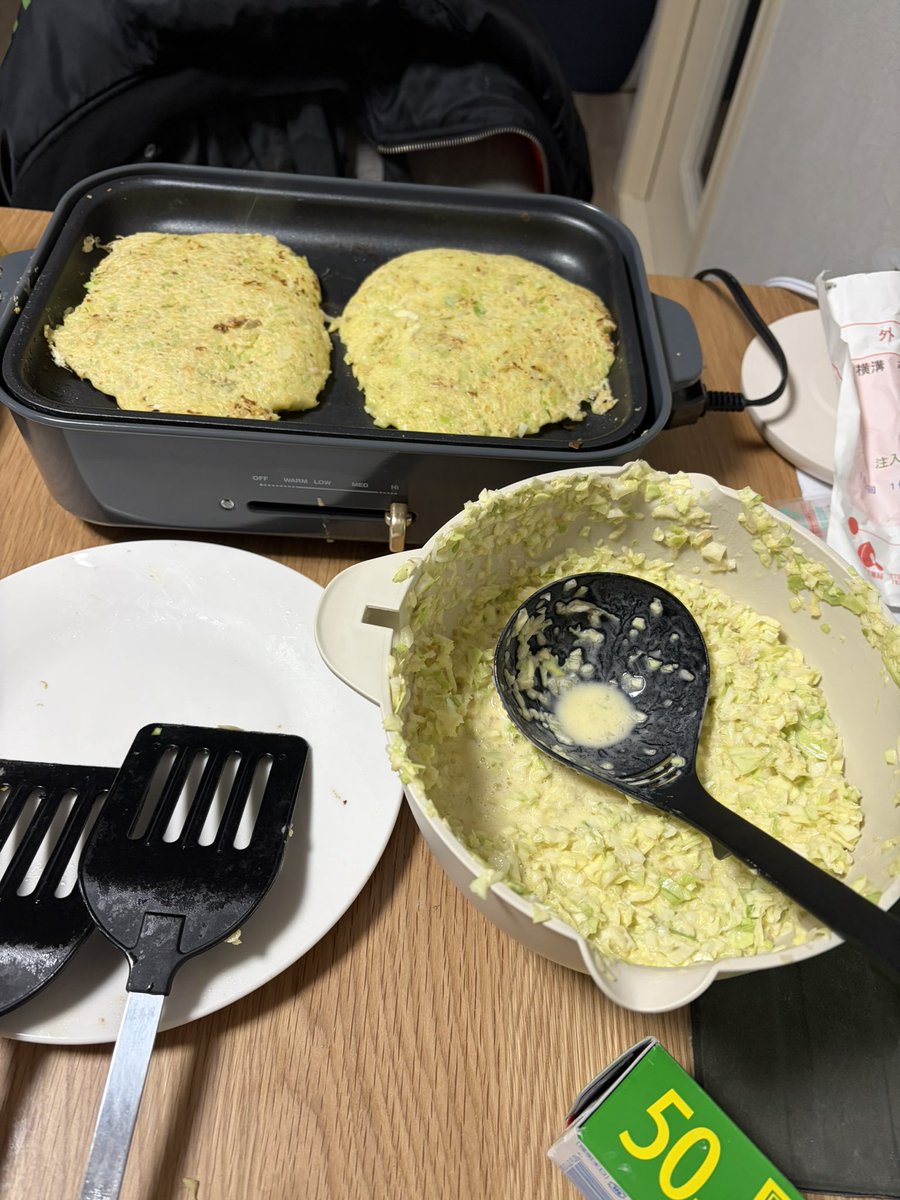 冷凍用のお好み焼き作り
後何枚焼いたら終わるのだろうか、、
すでに5枚目