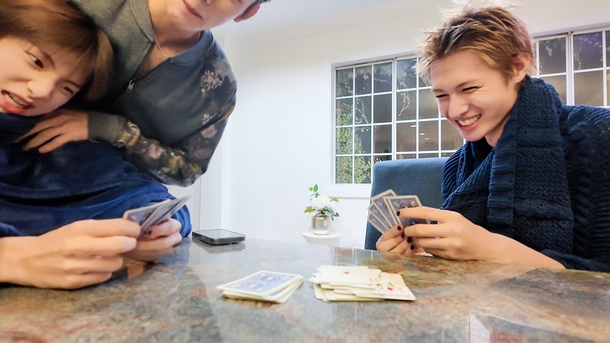 majuist's tweet image. THUMBNAIL NYA ANJRIT