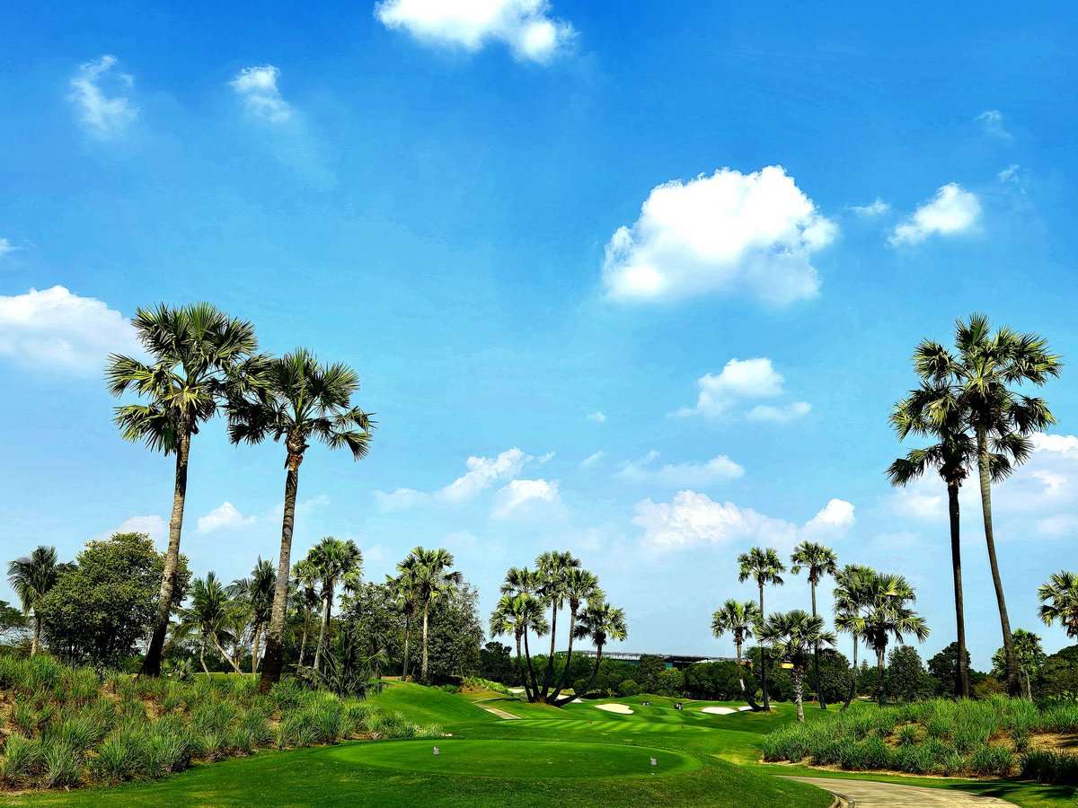 khj_heneciatwt's tweet image. 태국으로 휴가를 왔습니다. 단순한 골프여행인데 날씨가 자연이 아름다운 나라입니다. 혼자 보기 아까워서 공유 좀 해드릴게요^^

#HENECIA #KIMHYUNJOONG #김현중 #キムヒョンジュン #金賢重