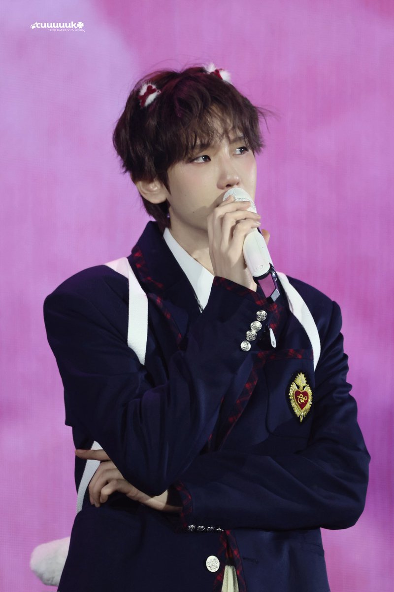baekcccyyy's tweet photo. 20260104 'Reverie [dot]' 💅🏻

#백현 #BAEKHYUN #ベッキョン #伯贤 
@B_hundred_Hyun https://t.co/FYNpQxNvb6