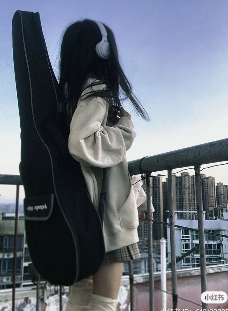 Nitogen's tweet image. 宿題が3つも残ってる
どうしよう 🦓