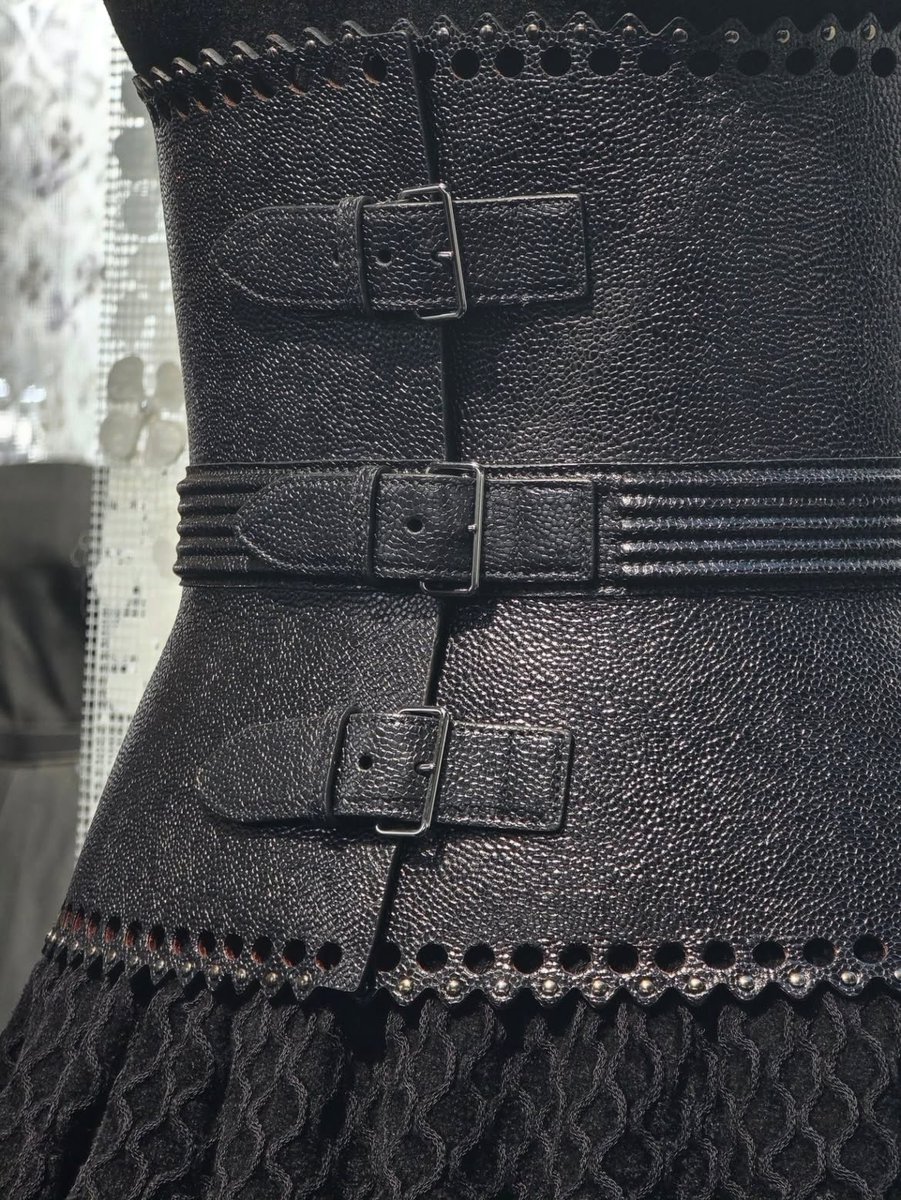 onjpg.2003 tweet media