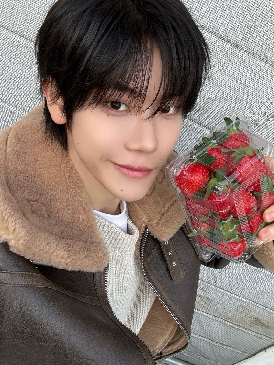 CLOSEYOUREYES クルユア ケンシン サイン ポラ closeyoureyes ケンシン