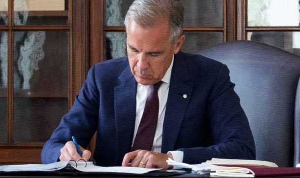 Feds issue new guidelines for concealing records effective January 26 including permanent deletion of emails deemed to have “no ongoing business value” after 30 days, and chat posts within 15 days.
blacklocks.ca/act-quicker-to…
<a href="/OIC_CI_Canada/">OIC Canada</a> <a href="/VeteransENG_CA/">Veterans Affairs CA</a> 
#cdnpoli <a href="/TBS_Canada/">TBS Canada</a>