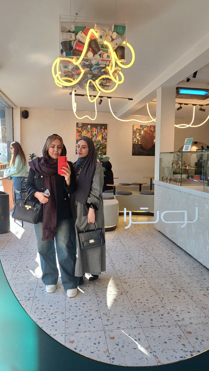 baran__wakilii's tweet photo. امروز جمعه تهران
 زندگی با وجود تهدیدات دشـمنان ایران در جریان است

#Iran #Tehran https://t.co/6UgbKpa5jQ