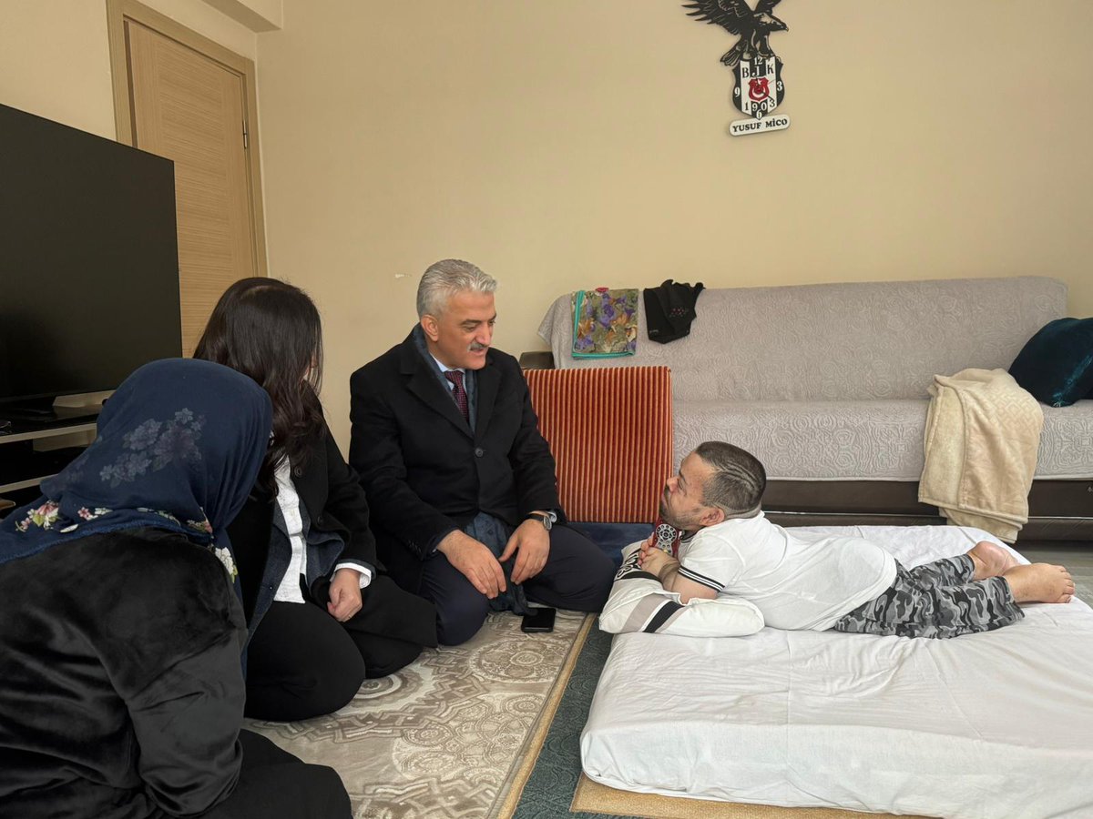 ysfmico's tweet image. Yaptığı süpriz ziyaret ile bizleri onurlandıran Valimiz Mehmet Makas Ağabeyimi Kırıkkale'mizden Düzce'ye uğurladık Allah ondan razı olsun her zaman irtibatımız olacak kendisi ve ailesi her zaman Dua'larımızda olacak