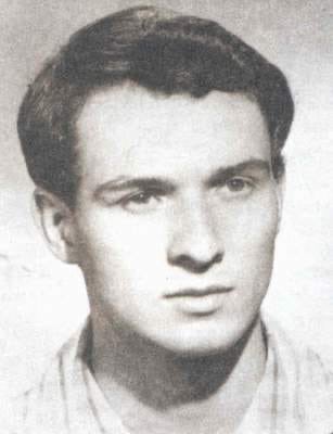 Jan Palach era un giovane studente cecoslovacco che il 16 gennaio del 1969 sacrificò la propria vita per protestare contro l’oppressione sovietica e l’annientamento della libertà del suo popolo. Il suo gesto estremo fu un grido contro il totalitarismo, un atto di coraggio che