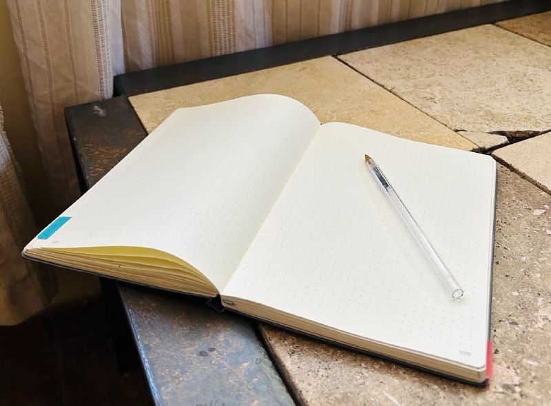 Brett Erik tweet media