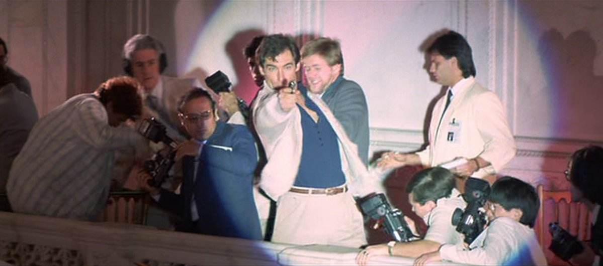 JWPepperSheriff's tweet image. There can’t be many cooler shots in a Bond film than this

#JamesBond