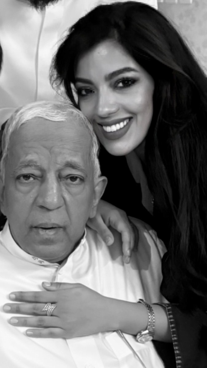 ﴿ وَاغْفِرْ لِأَبِي ﴾ 
اللهم ارحمه كما رباني صغير 
اللهم اكرمه كما كان بي كريما 
اللهم ارحم حبيب ايامي و نور عيني و اجعل قبره ضياء و نور و اجمعني به في جنات النعيم 

لا تنسوه من دعائكم في يوم الجمعة 
#احمد_مكي